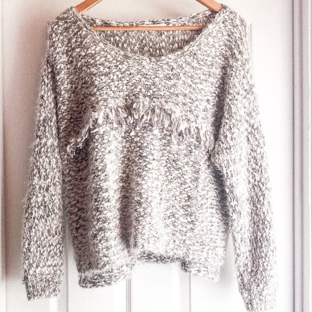 Lush Boho Gray Fringe Knit Sweater